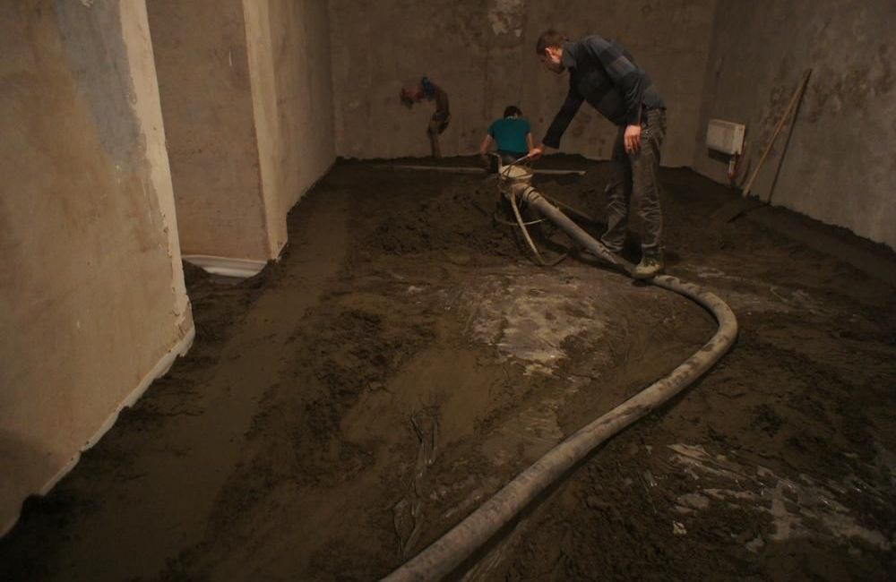 полусухая стяжка пола растворосмесителем